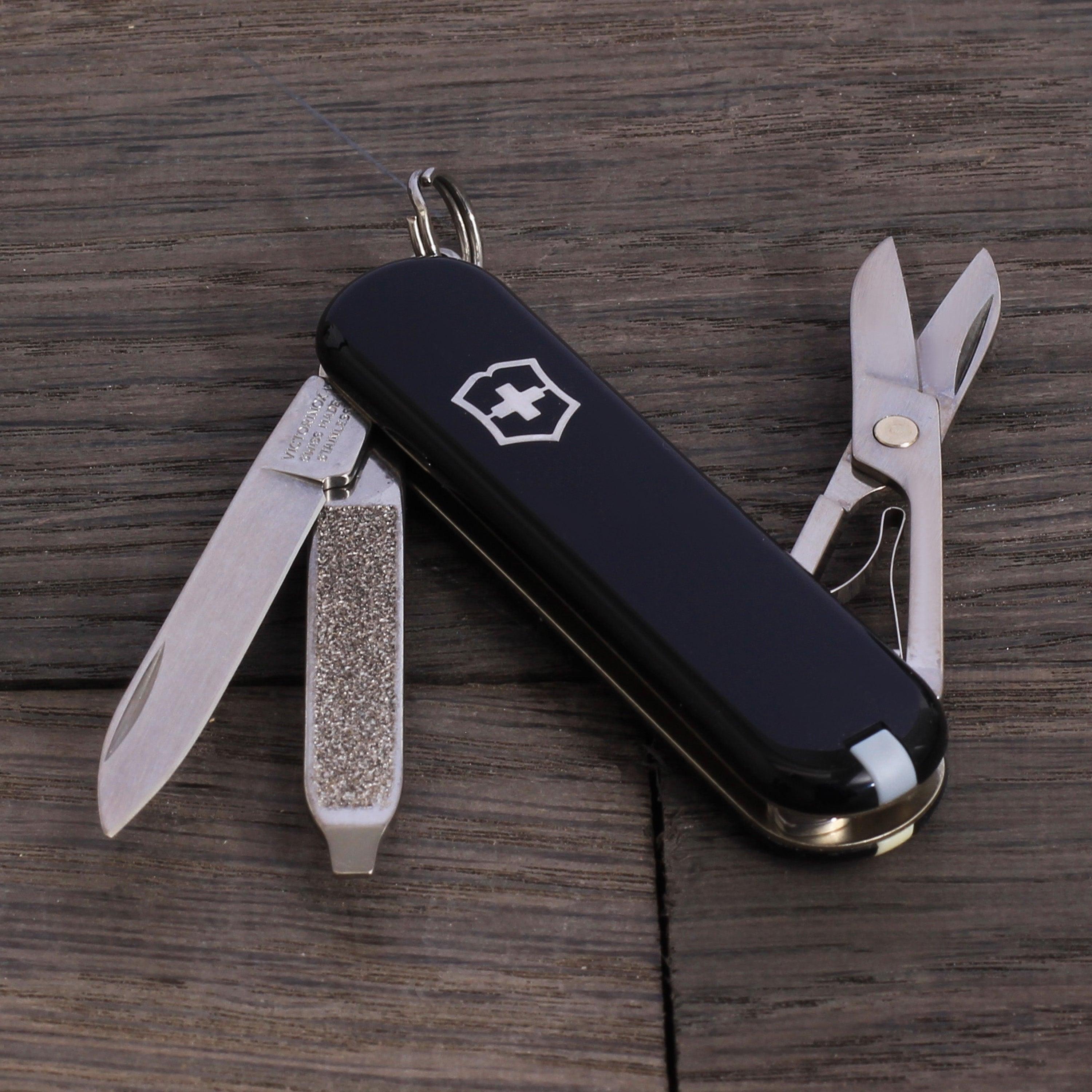 Victorinox Classic SD | Schwarz | Länge: 5,8 cm | 7 Funktionen - MANSHIT