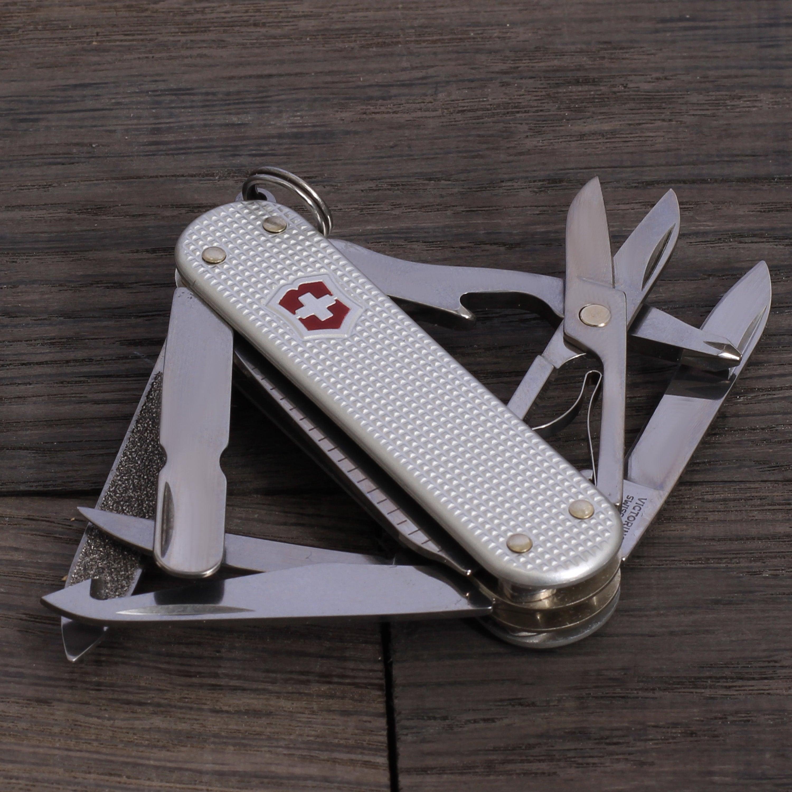 Victorinox Mini Champ | Alox | Länge: 5,8 cm | 15 Funktionen - MANSHIT