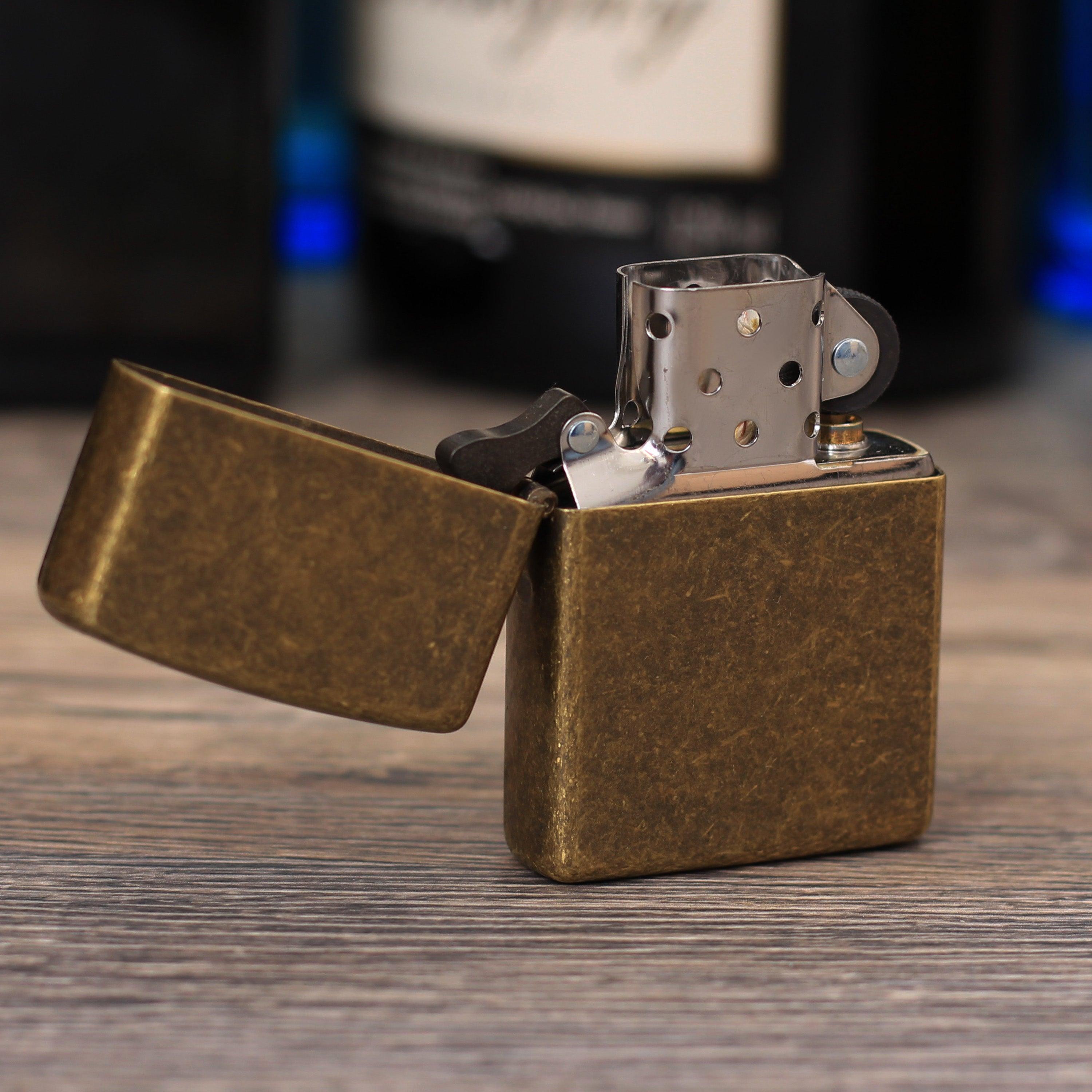 Zippo "Antique brass", Benzinfeuerzeug - MANSHIT