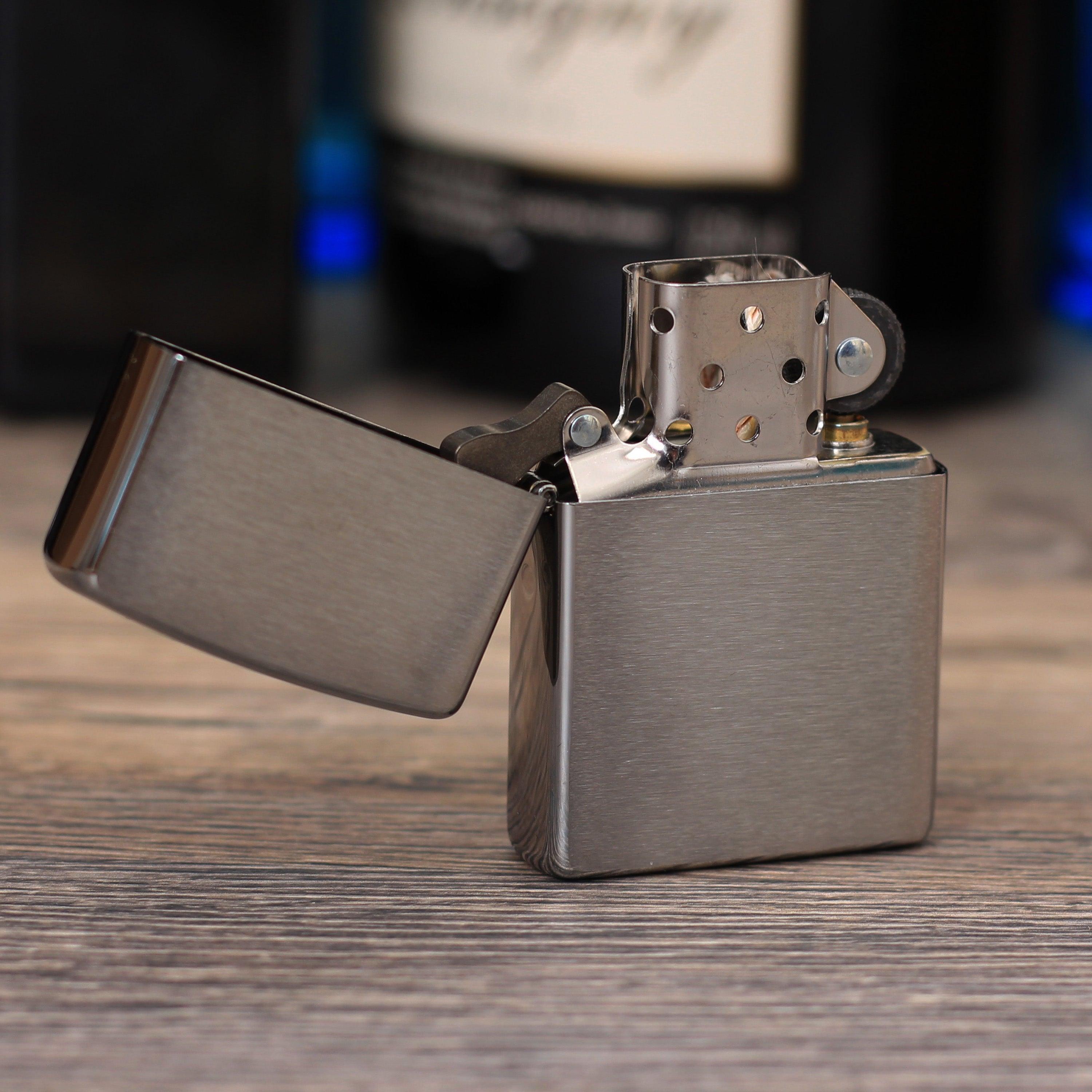 Zippo "Chrome brushed", Benzinfeuerzeug - MANSHIT