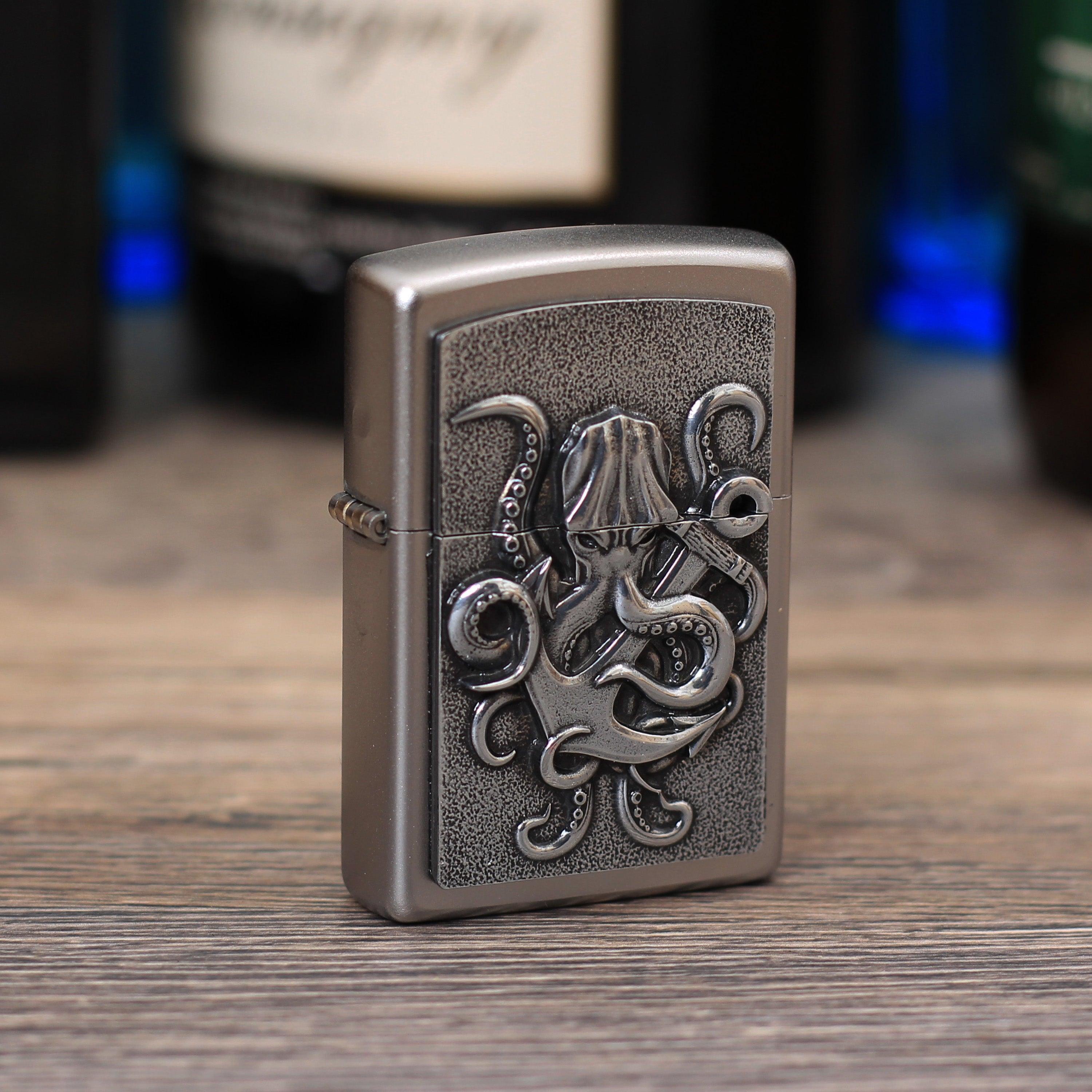 Zippo "Octopus", Benzinfeuerzeug - MANSHIT